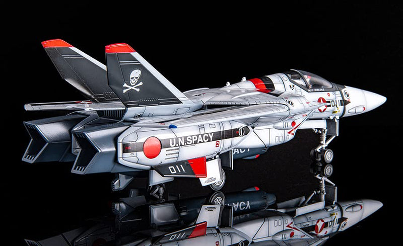 Macross: Do You Remember Love? PLAMAX 1/72 VF-1A/S Fighter Valkyrie (Ichijyo Hikaru's Fighter) Factory Edition