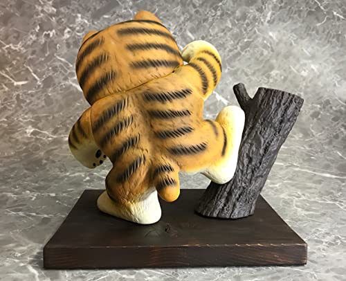 "Jarinko Chie" Antonio Taxidermy