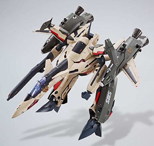 YF-19 Isamu Alva Dyson 1/60 DX Chogokin Macross Frontier - Bandai