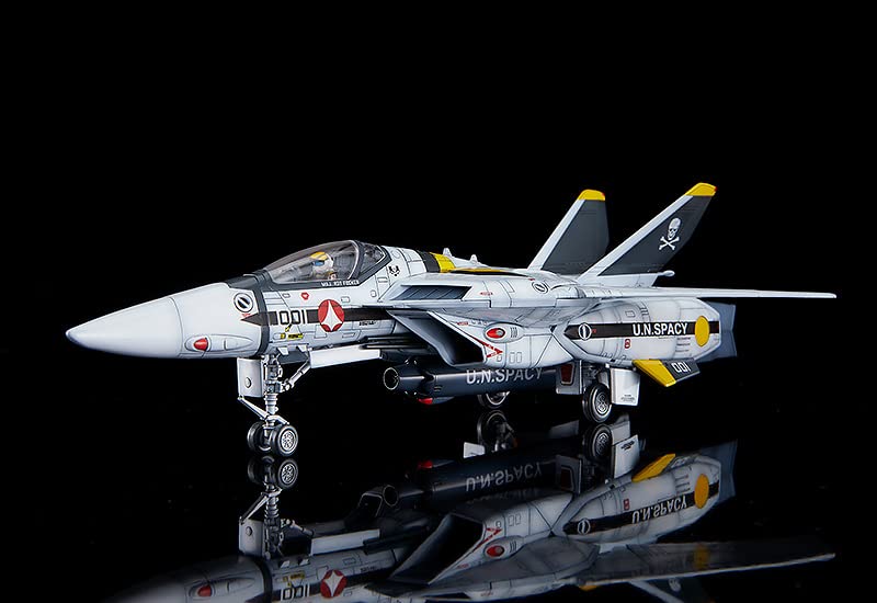 Macross: Do You Remember Love? PLAMAX 1/72 VF-1S Fighter Valkyrie (Roy Focker Custom)