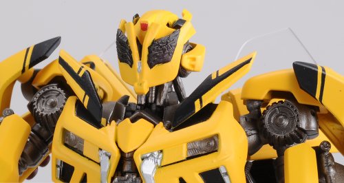 Bumble - 1/35 scala - Dual Model Kit Transformers (2007) - Takara Tomy
