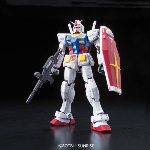 RX-78-2 GUNDAM - 1/144 ESCALA - RG (# 01) Kidou Senshi Gundam - Bandai
