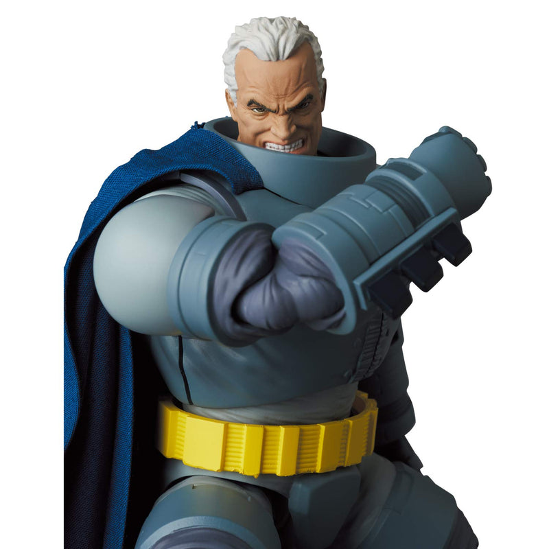 "Batman: The Dark Knight Returns" MAFEX No.146 Armored Batman (The Dark Knight Returns)