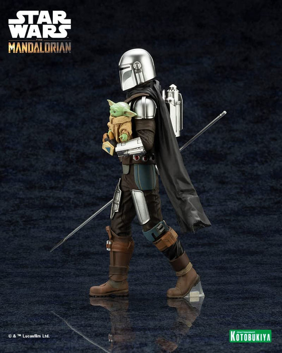 "Star Wars: The Mandalorian" ARTFX+ Mandalorian & Grogu with Beskar Staff