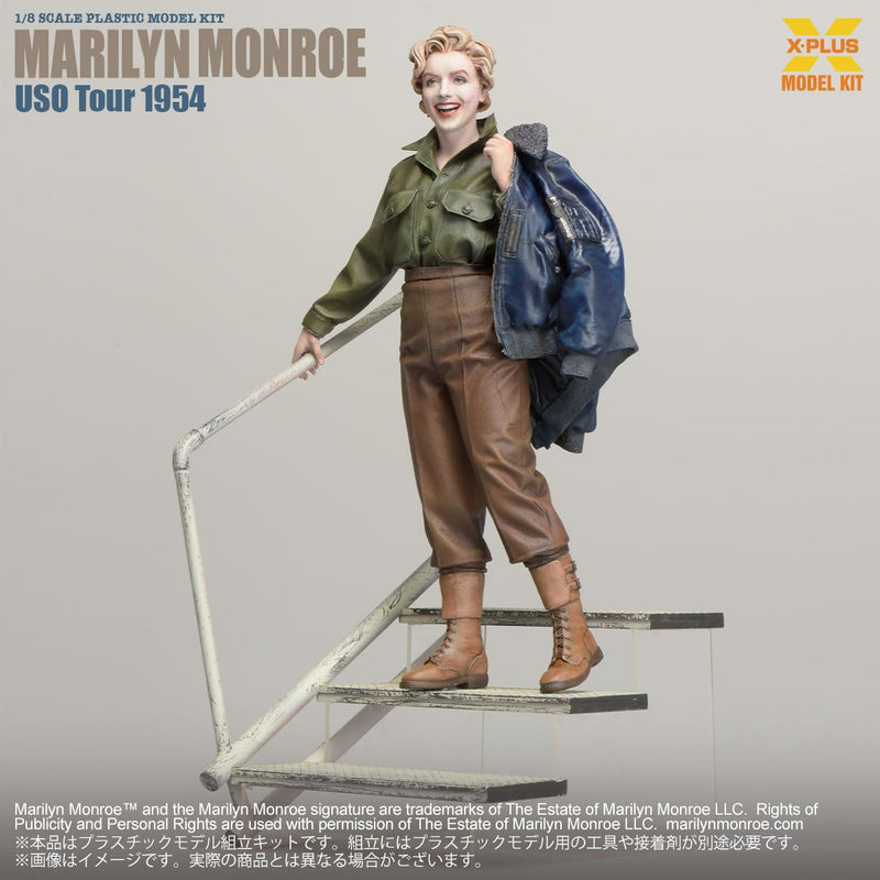 1/8 Scale Marilyn Monroe (USO Tour 1954) Plastic Model Kit