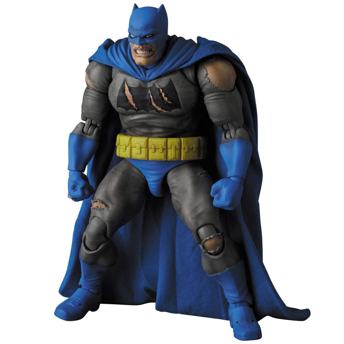 MAFEX No.119 - BATMAN - TDKR: The Dark Knight Triumphant (Medicom Juguete)