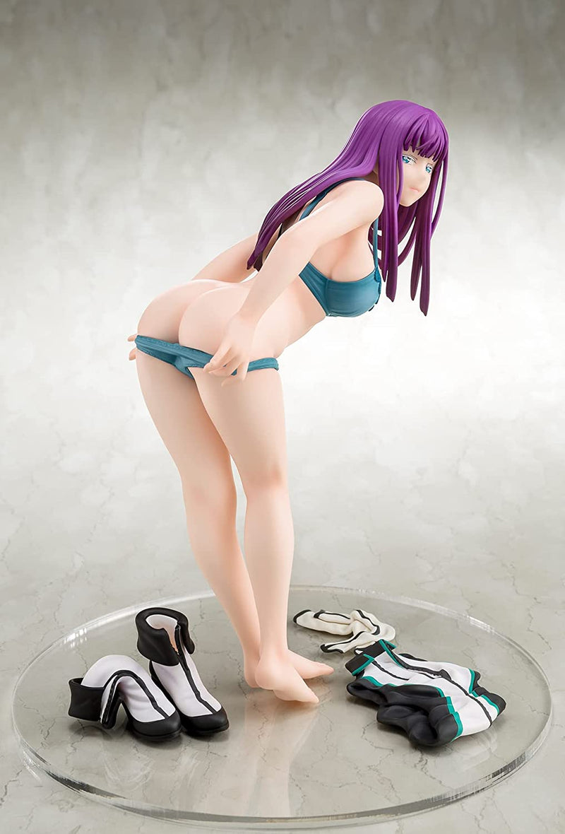 "World's End Harem" Suou Mira Alluring Negligee Figure