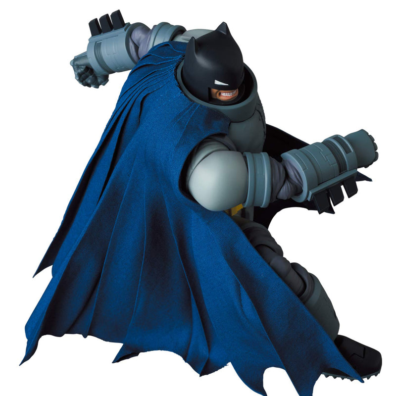 "Batman: The Dark Knight Returns" MAFEX No.146 Armored Batman (The Dark Knight Returns)