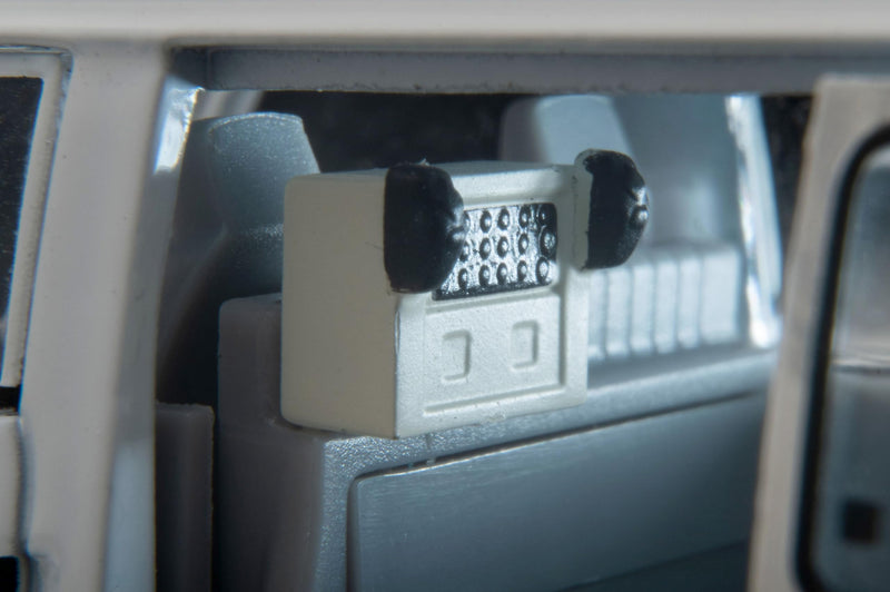 1/64 Scale Tomica Limited Vintage NEO TLV-N309a Mazda Bongo Brawny Van Guiding Signs Car (Metropolitan Police Department)
