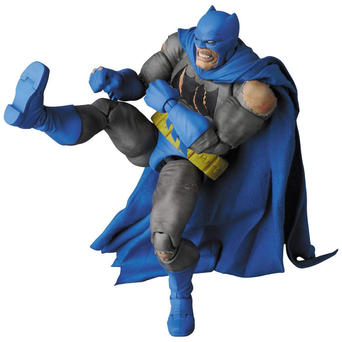 MAFEX n° 119 - BATMAN - TDKR:The Dark Knight Triumphant (Medicom Toy)