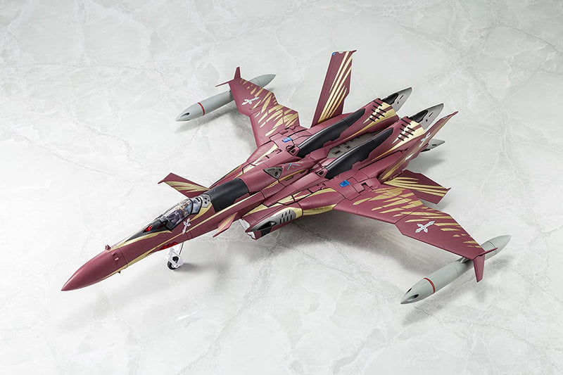"Macross Zero" 1/60 Scale Perfect Trance SV-51 Gamma Nora Polyansky Model Final Battle Ver.