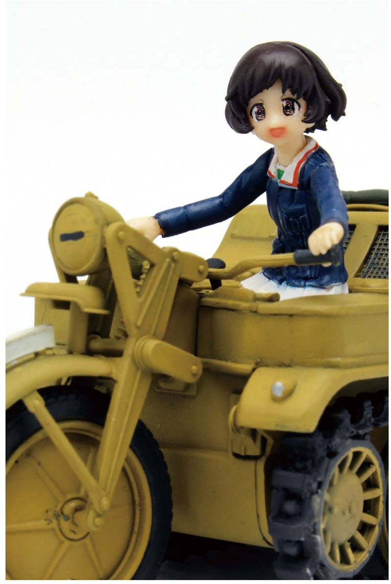 Akiyama Yukari  Nishizumi Miho SdKfz 2 Oarai Girls High School Version Desu! - 1/35 scale - Girls und Panzer der Film - Platz