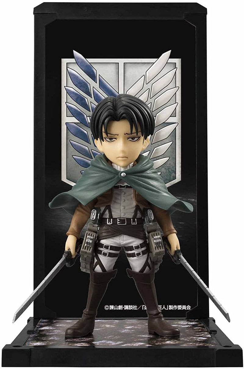 Levi Tamashii Buddies Ataque en Titán