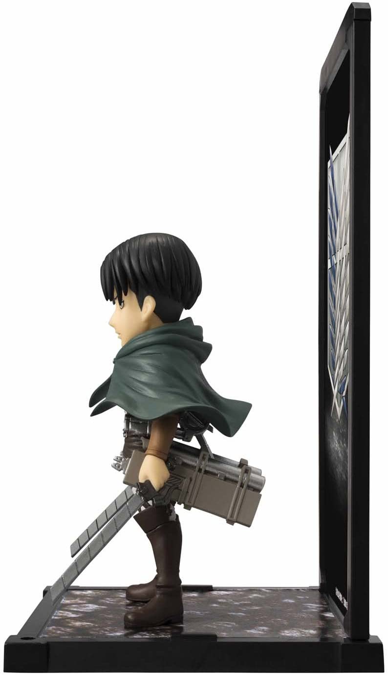 Levi Tamashii Buddies Ataque en Titán