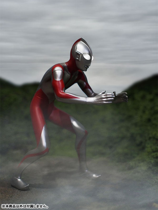 CCP 1/6 Tokusatsu Series "Shin Ultraman" Ultraman Fighting Pose High Grade Ver. with LED Light Up Gimmick