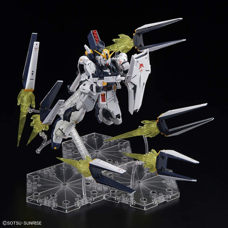 RX-93 Nu Gundam (Fin Funnel Effect Set version) - 1/144 scale - RG Kidou Senshi Gundam: Char's Counterattack - Bandai Spirits