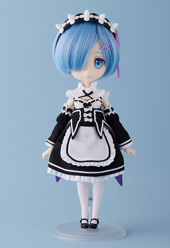 "Re: Zero Kara hajimeru Isekai Seikatsu" fredonne harmonieusement rem