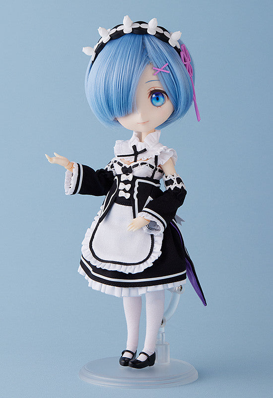 "Re: Zero Kara hajimeru Isekai Seikatsu" fredonne harmonieusement rem
