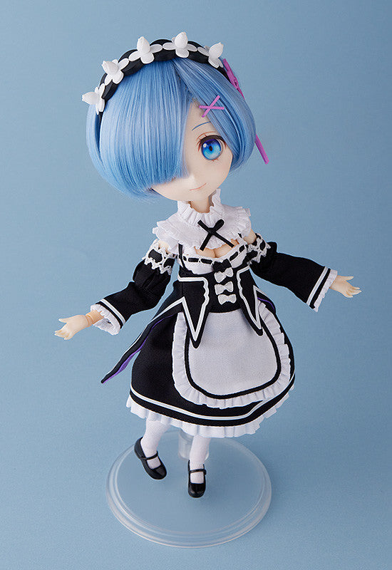 "Re: Zero Kara hajimeru Isekai Seikatsu" fredonne harmonieusement rem