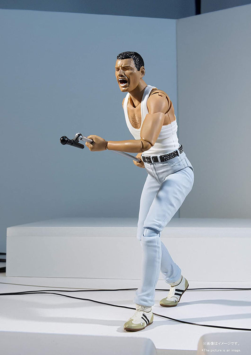 Freddie Mercury (Live Aid Ver.) S.H.FIGUARTS Queen - Bandai-Spirituosen