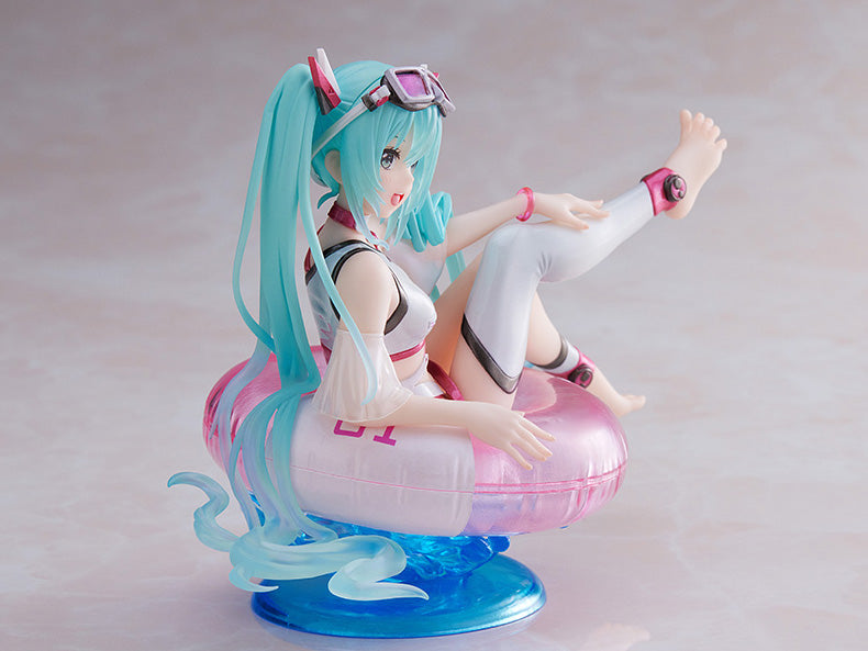 "Vocaloid Hatsune Miku" Aqua Float Girl Figure
